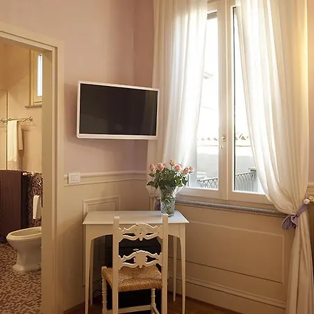 Bed & Breakfast Relais Vimercati 5*